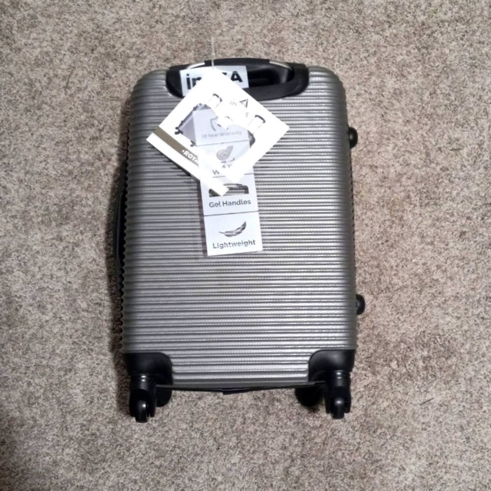 20 inch carryon luggage